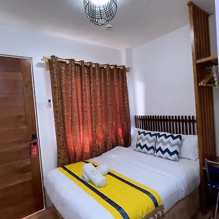 Mactan Hostel Lapu-Lapu City Eksteriør billede