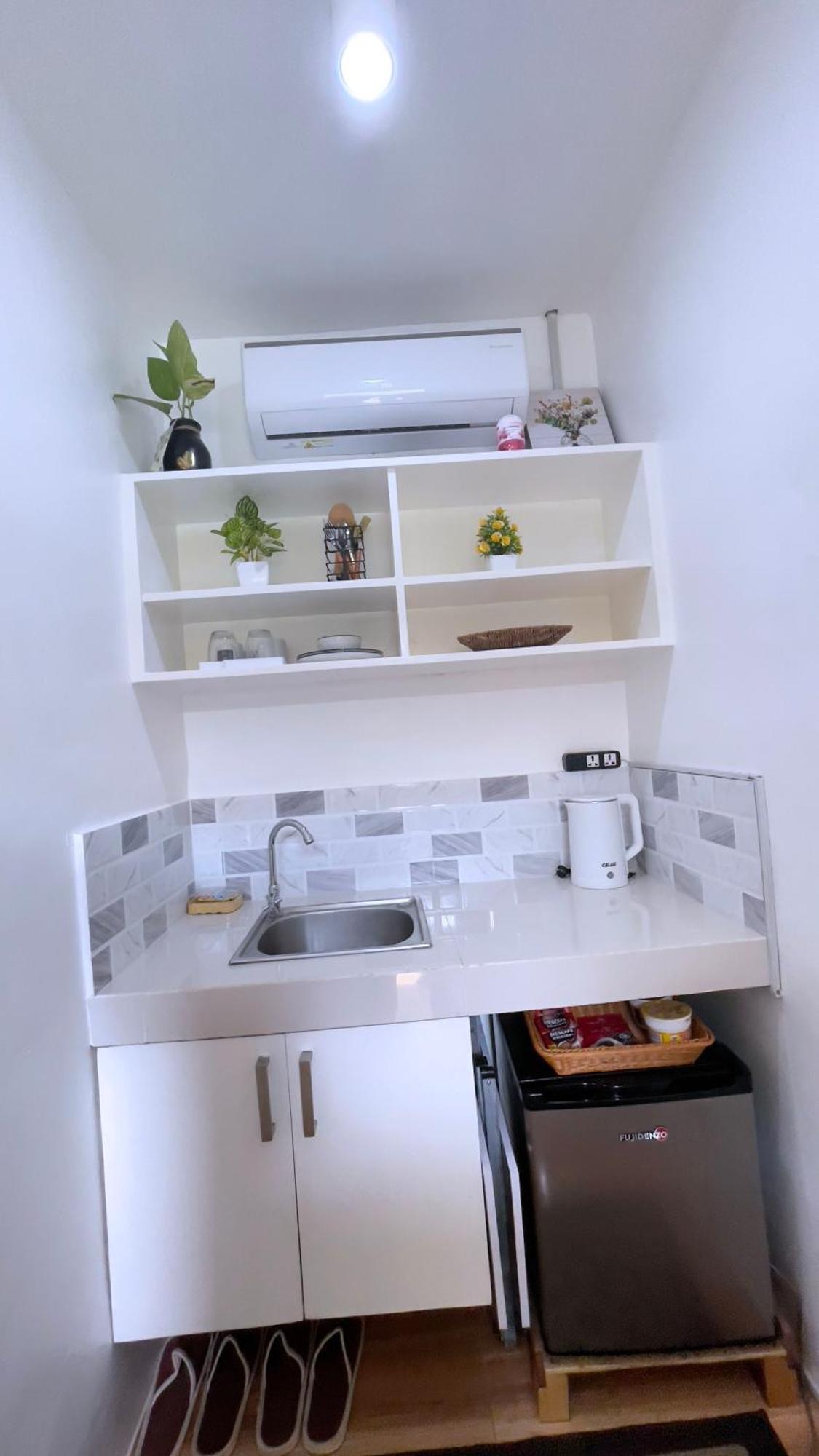 Mactan Hostel Lapu-Lapu City Eksteriør billede